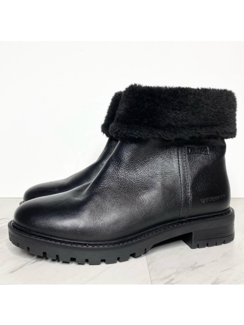 Cougar Kendal Faux Fur Cuff Black Leather Bootie 6